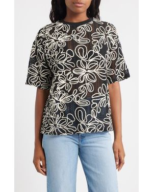 TOPSHOP Floral Appliqué Open Stitch Shorts - Black