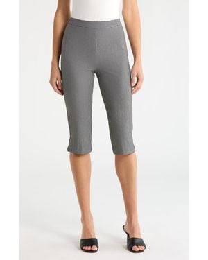 Astr Brecklynn Gingham Capri Pants - Gray