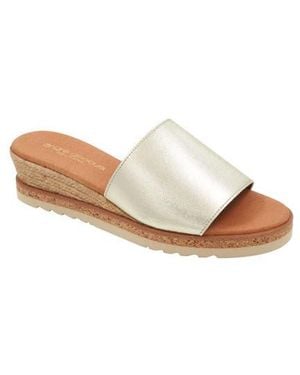 Andre Assous Nessie Platform Wedge Sandal - Multicolor
