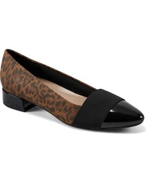 Easy Spirit Casta Pointed Toe Pump - Black