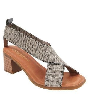 Andre Assous Naira Featherweights Sandal - Brown