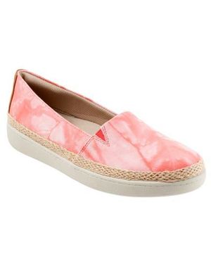 Trotters Accent Slip-On - Pink