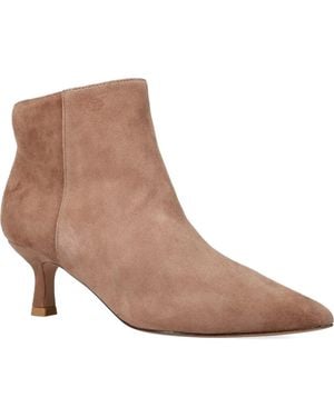 Pelle Moda Kiesa Pointed Toe Kitten Heel Bootie - Brown