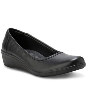 Eastland Belinda Wedge Pump - Black