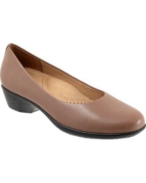 Trotters Rozalin Pump - Brown