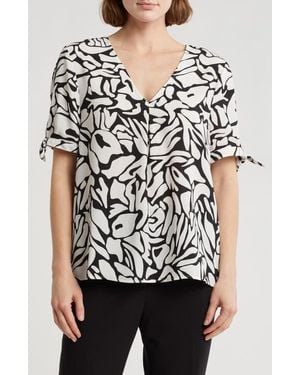 Nordstrom Rack V-Neck Tie Short Sleeve Top - White
