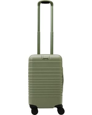 BEIS The Small International Carry-On Roller Suitcase - Green