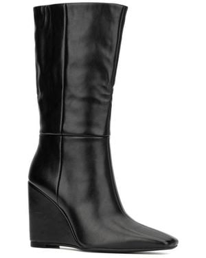 TORGEIS Milan Wedge Heel Boot - Black