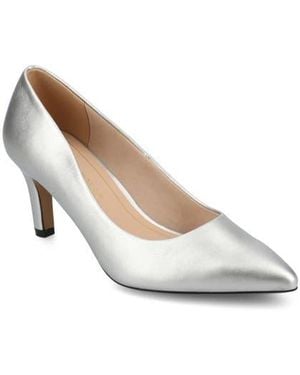 Journee Collection Scylee Pump - White