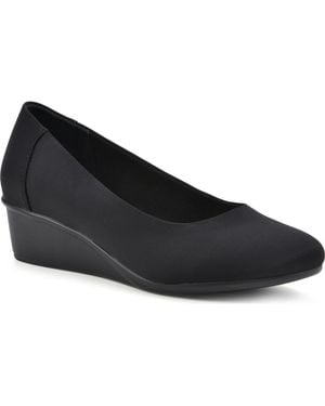 White Mountain Boldness Wedge Pump - Black