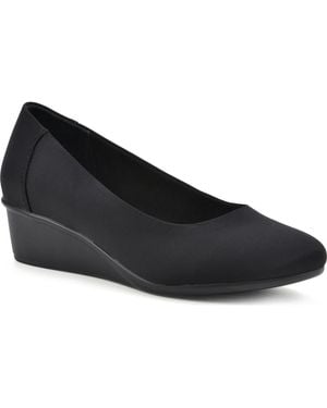 White Mountain Boldness Wedge Pump - Black