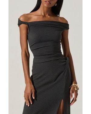 Astr Lindy Textured Off-The-Shoulder Knit Top - Black