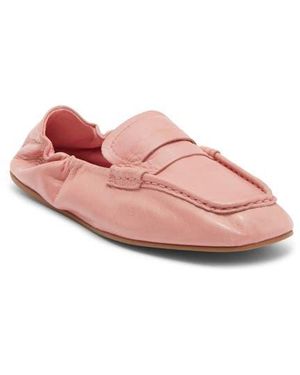 Steve Madden Eurry Penny Loafer - Pink