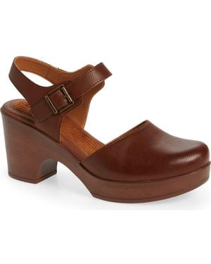 B O C BY BØRN Natasha Clog Platform Pump - Brown