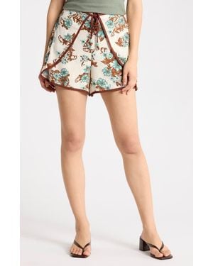 Cece Beaded Tie Pull-On Shorts - Multicolor