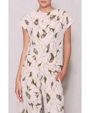 MELLODAY Luxe Crepe Short Sleeve Top - Pink