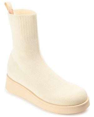 Journee Collection Ebby Bootie - White