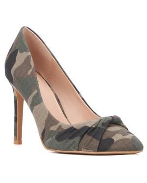 New York & Company Monique Twist Pump - Green
