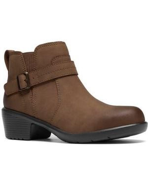 Clarks Kynnznie Ankle Bootie - Brown