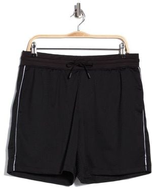 90 Degrees Mesh Coolcore Shorts - Black