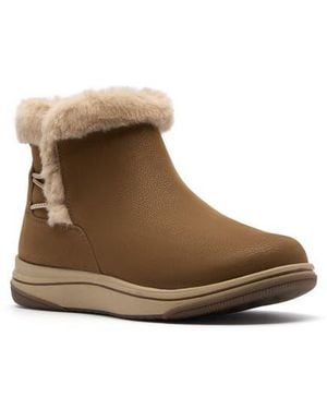 Clarks Breeze Faux Fur Lined Boot - Brown