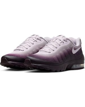 Nike Air Max Invigor Sneaker - Purple