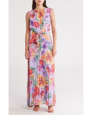 Donna Ricco Sleeveless Pleated Maxi Dress - Red