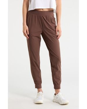 90 Degrees Warp Slim Fit Sweatpants - Brown