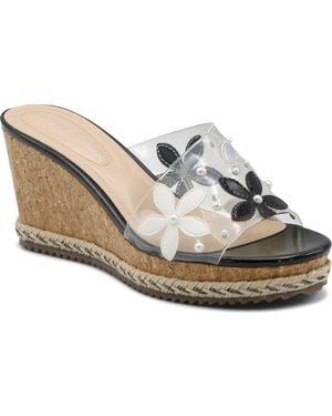 Adrienne Vittadini Crista Wedge Sandal - Metallic