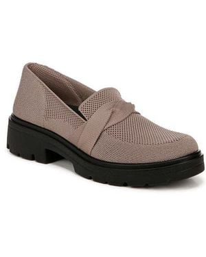 Bzees Muse Bow Loafer - Brown