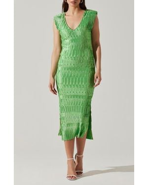 Astr Nyah Ruched Velvet Dress - Green