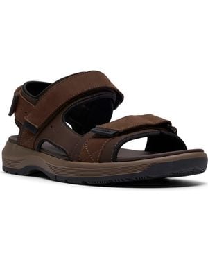 Clarks Guideview Trek Sandal - Brown