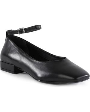 Seychelles Pumpkin Ankle Strap Square Toe Pump - Black