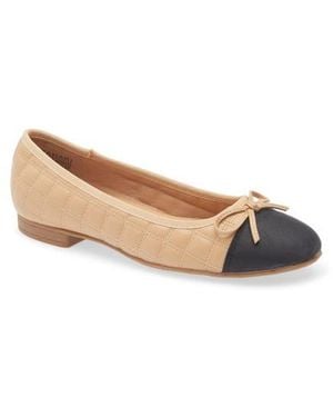 Tahari Chateau Cap Toe Quilted Flat - Natural
