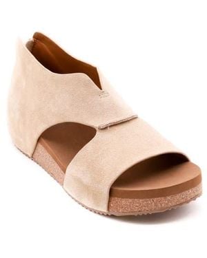 Volatile Gainsbourg Platform Wedge Sandal - Natural