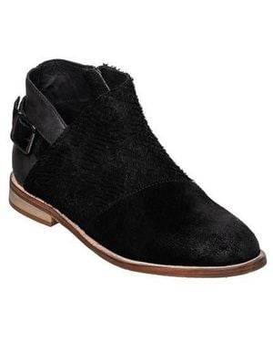 Antelope Laran Buckle Boot - Black