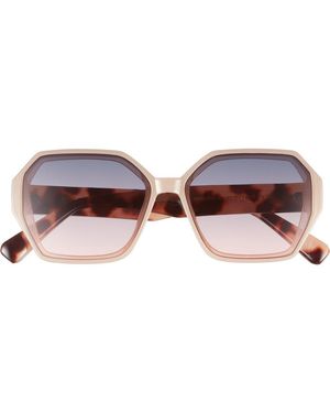 Vince Camuto 124Mm Gradient Oversize Square Sunglasses in  display picture 3
