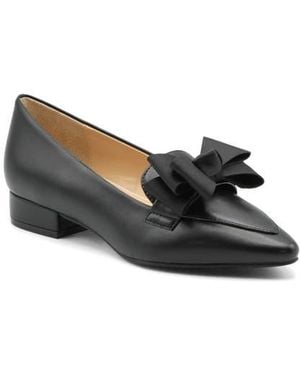 Adrienne Vittadini Pasteur Bow Pump - Black