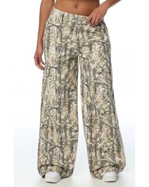 TRUE RELIGION Baggy Cargo Pants - Natural