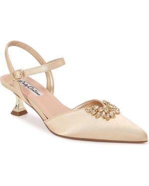 Lady Couture Classy Pointed Toe Pump - Metallic