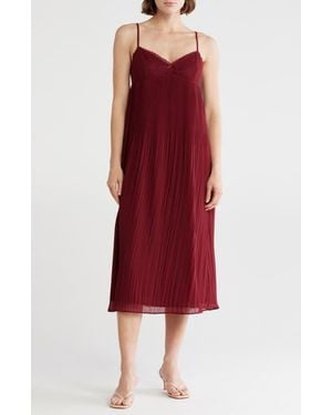 Lush Lace Trim Empire Waist Pleated Midi Dress - Red