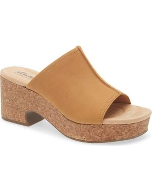 Clarks Nerisa Vina Platform Sandal - Brown