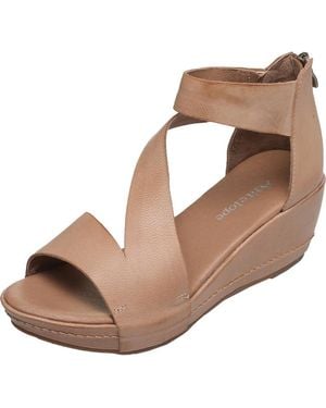 Antelope Davi Wedge Sandal - Brown