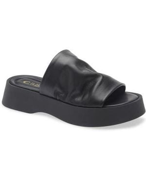 La Canadienne Vidal Slide Sandal - Black