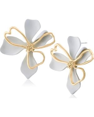 Jardin 3D Double Flower Earrings - White