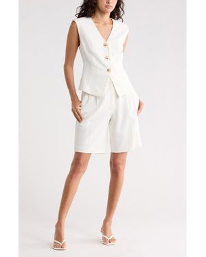Leith Brooklyn Pleat Front Bermuda Shorts - White