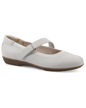 White Mountain Carwen Mary Jane Flat - White