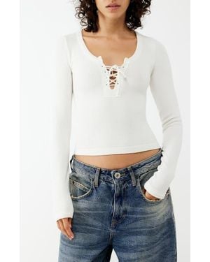 BDG Knockout Long Sleeve Tie Front Crop Top - White