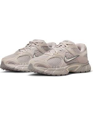 Nike V5 Rnr Sneaker - Gray