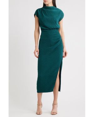Saylor Delmara Textured Cocktail Dress - Green